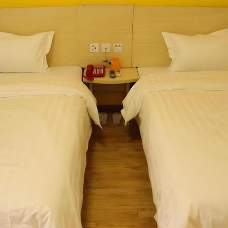 7 Days Inn Chengdu Sichuan University South Railway Station Экстерьер фото